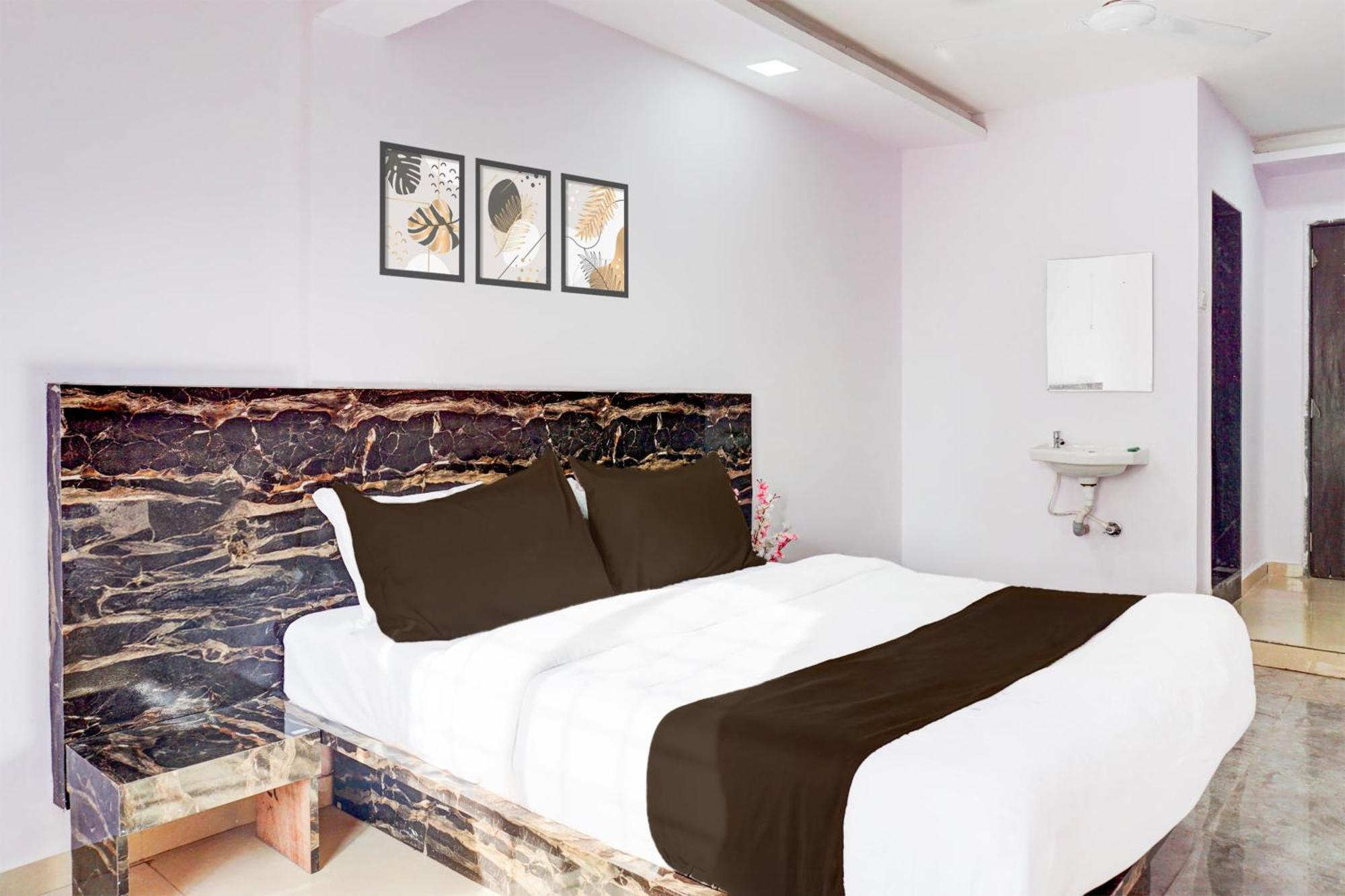 Hotel O Silver Inn ヒンジャワディー エクステリア 写真