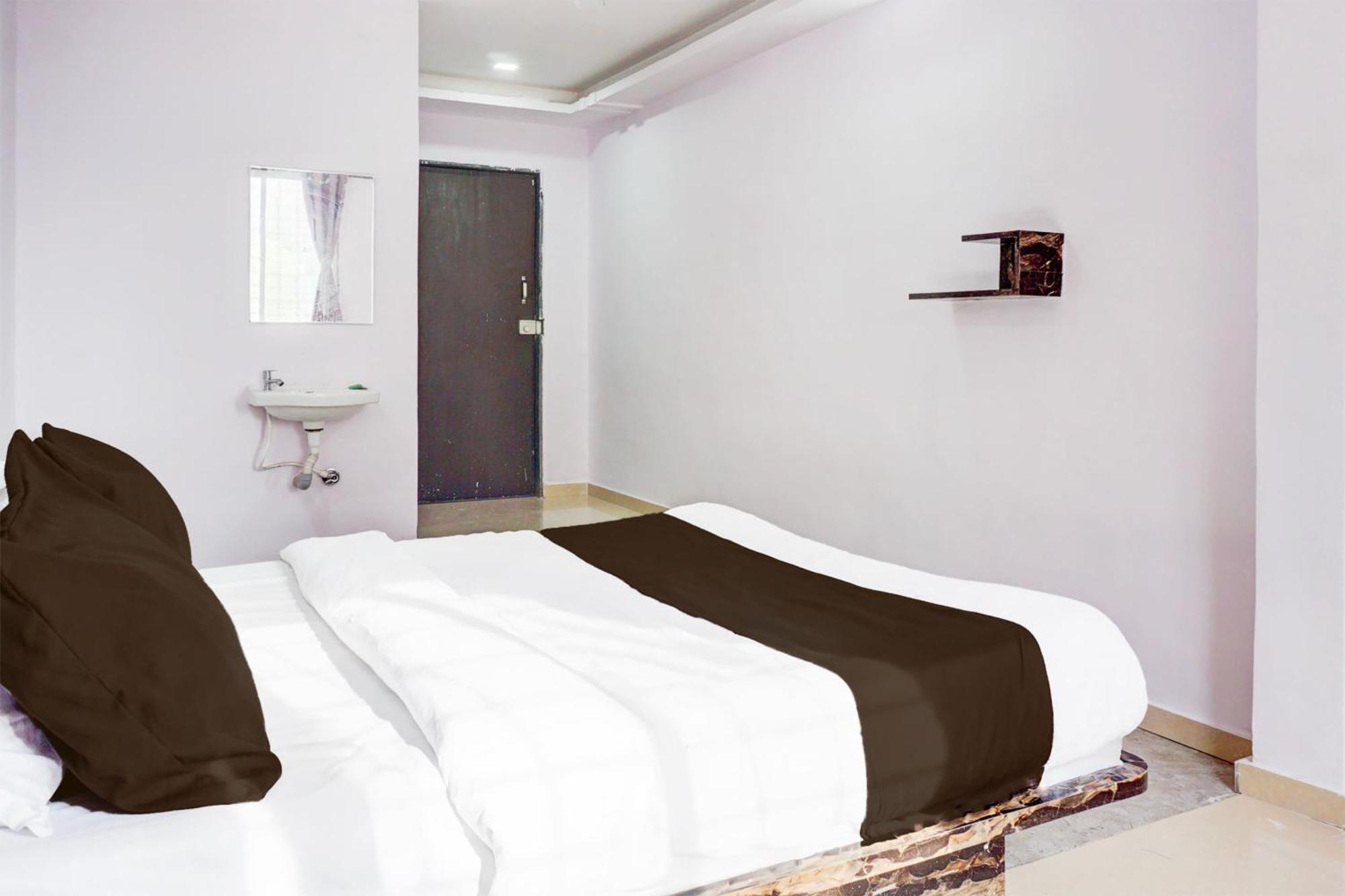 Hotel O Silver Inn ヒンジャワディー エクステリア 写真